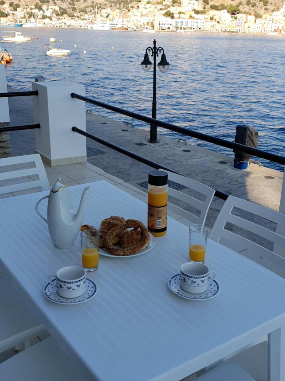 Villas Danezis - New Marina , Сими Екстериор снимка